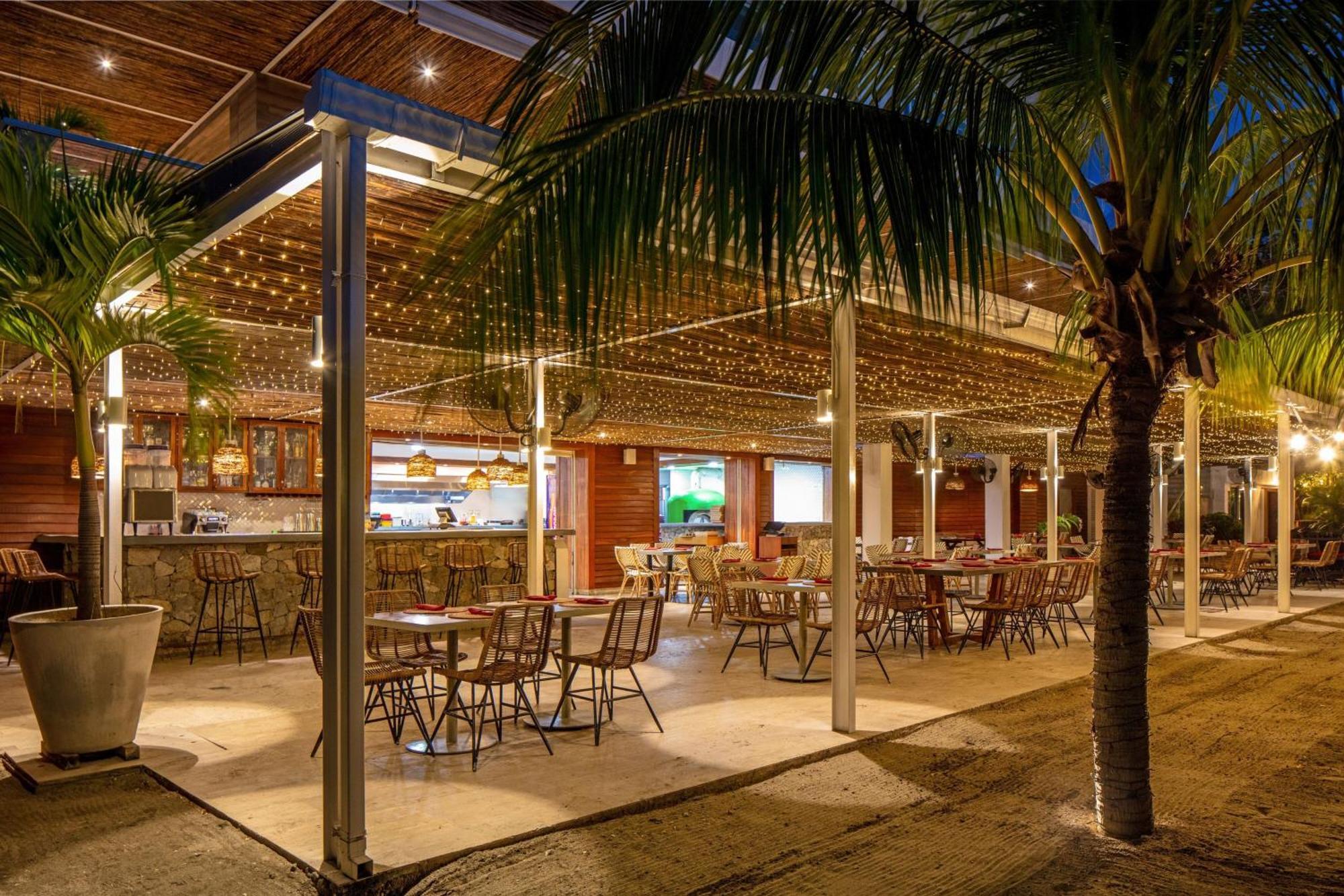 Santa Marta Marriott Resort Playa Dormida Экстерьер фото The Beach Club