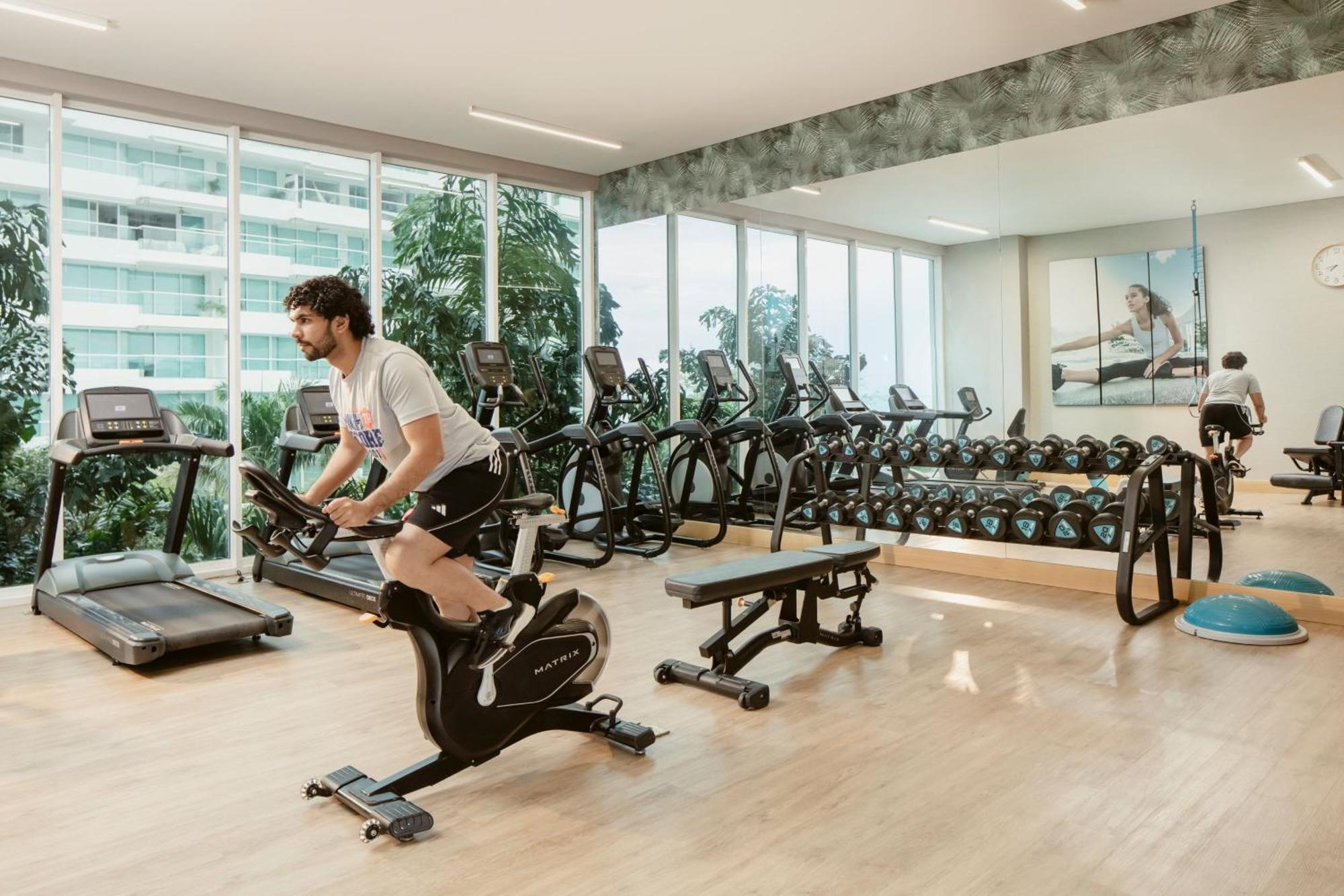 Santa Marta Marriott Resort Playa Dormida Экстерьер фото The gym at the hotel